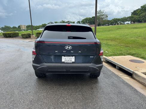 Used 2025 Hyundai Kona SEL AWD/4WD image 5