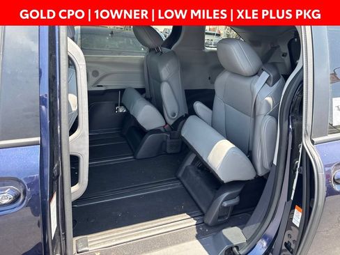 Used 2023 Toyota Sienna XLE w/ XLE Plus Package FWD image 13