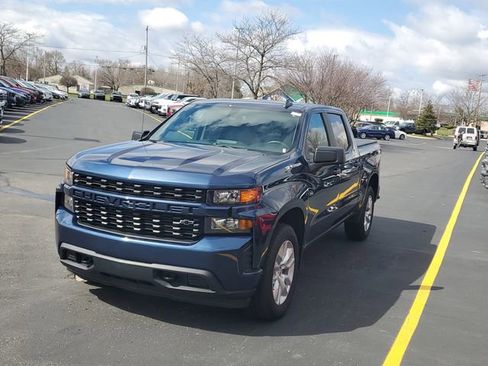 Certified 2022 Chevrolet Silverado 1500 Custom image 2