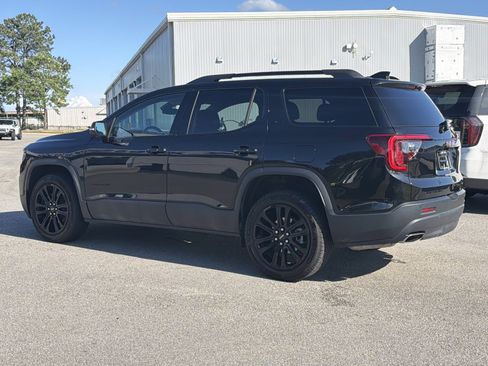 Used 2023 GMC Acadia SLE w/ Driver Convenience Package AWD/4WD image 10