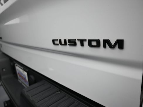 Used 2022 Chevrolet Silverado 1500 Custom Trail Boss w/ LPO, Dark Essentials Package AWD/4WD image 32
