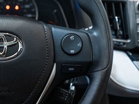 Used 2015 Toyota RAV4 XLE image 30