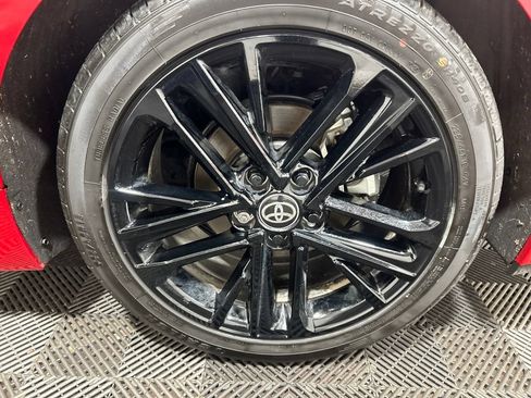 Used 2025 Toyota Camry SE FWD image 31