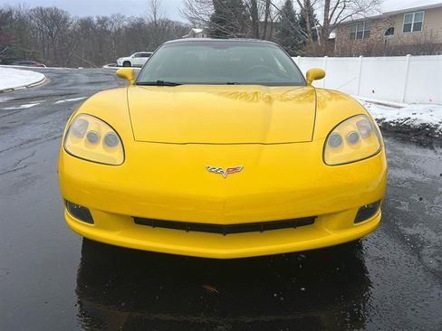 Used 2006 Chevrolet Corvette Coupe w/ Preferred Equipment Group image 14