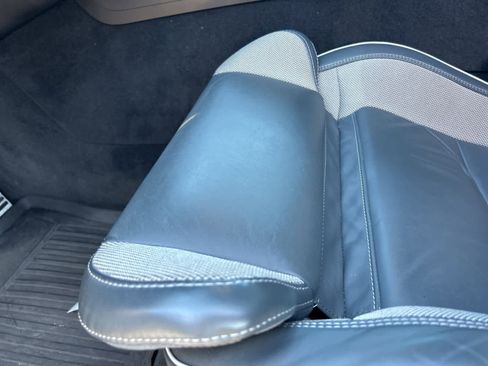 Used 2022 Volvo XC60 T8 R-Design w/ Advanced Package image 36