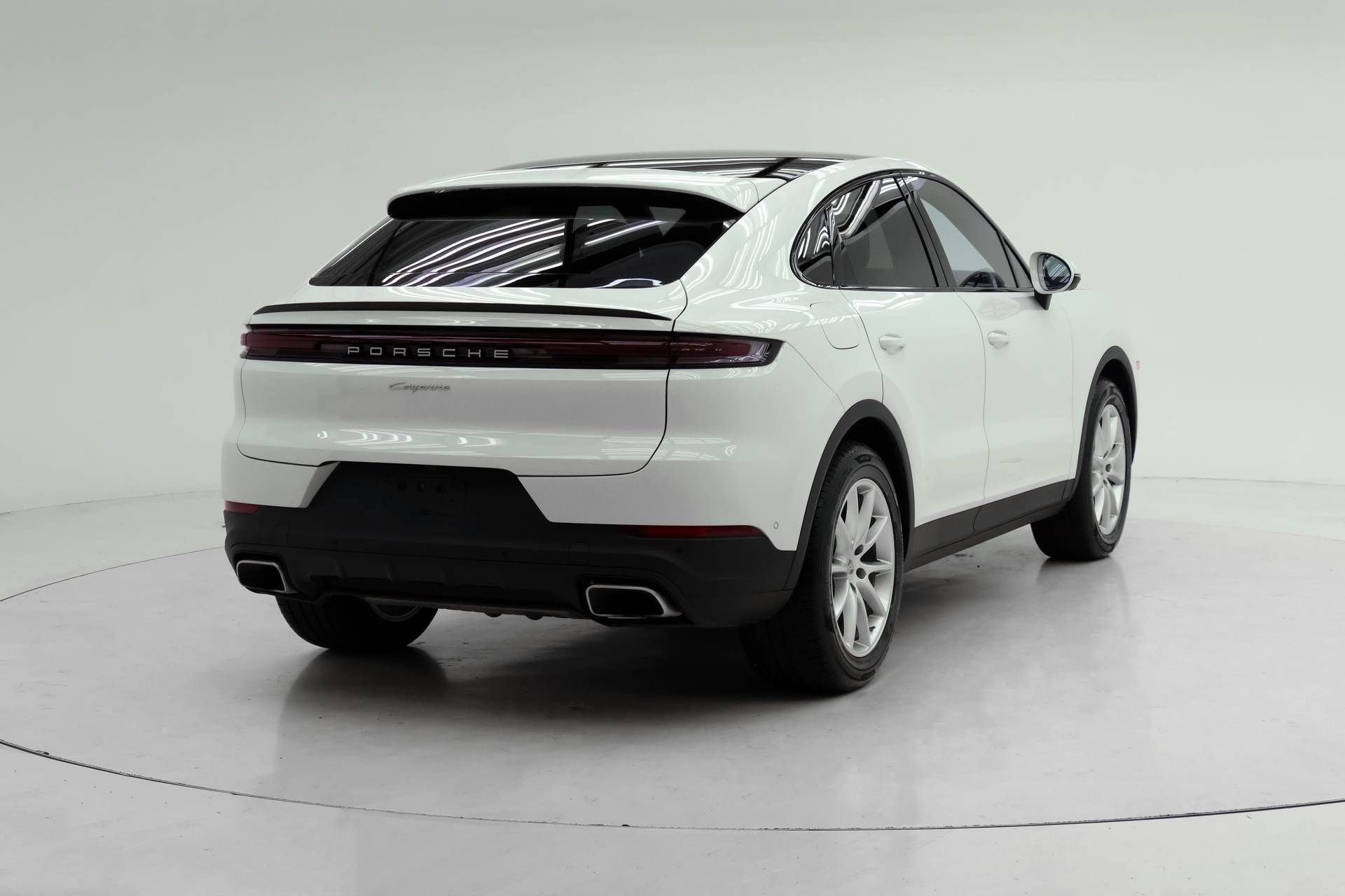 Used 2026 Porsche Cayenne Coupe AWD/4WD image 6