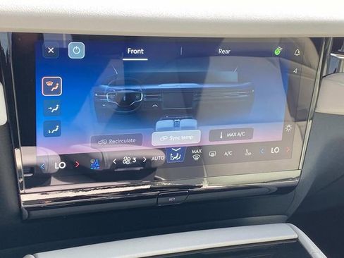 New 2026 Lincoln Navigator Reserve image 23