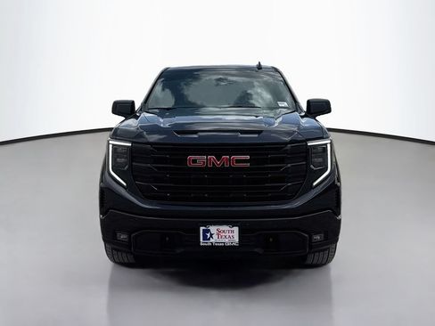 Used 2026 GMC Sierra 1500 Elevation AWD/4WD image 2