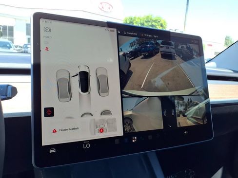 Used 2022 Tesla Model 3 RWD image 17