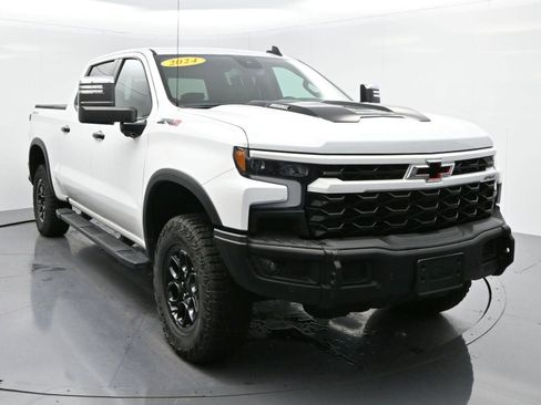 Used 2024 Chevrolet Silverado 1500 ZR2 w/ ZR2 Bison Edition image 2