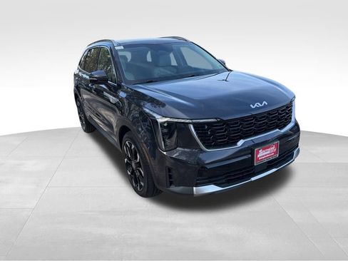 Certified 2025 Kia Sorento EX w/ Panoramic Sunroof Package FWD image 8