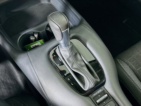 Used 2025 Honda HR-V LX image 24