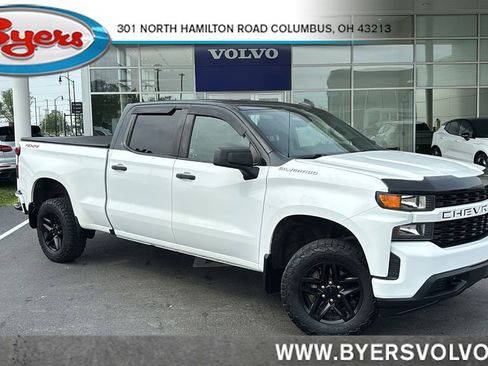 Used 2020 Chevrolet Silverado 1500 Custom w/ Custom Value Package AWD/4WD image 1