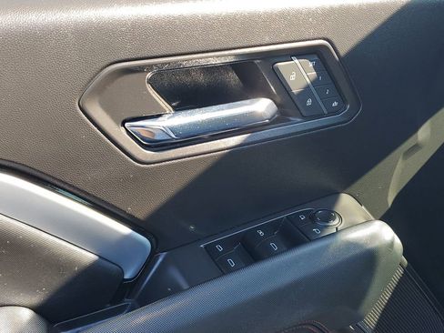 Used 2023 Chevrolet Colorado Z71 w/ Z71 Convenience Package 2 image 46