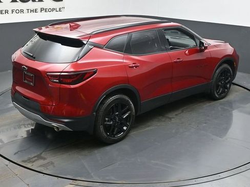 Used 2024 Chevrolet Blazer LT w/ LPO, Black Grille Bar Package image 39