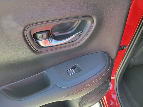 Certified 2026 Honda HR-V Sport image 16