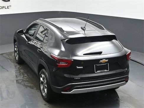 New 2026 Chevrolet Trax LT image 19