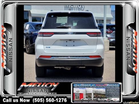 Used 2022 Jeep Grand Cherokee Limited 4xe AWD/4WD image 5