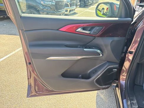 Used 2026 Chevrolet Traverse RS AWD/4WD image 7