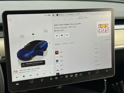 Used 2023 Tesla Model 3 Standard Range RWD image 30
