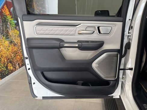 Used 2025 RAM 1500 Tungsten AWD/4WD image 25