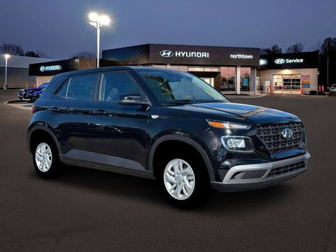 New 2026 Hyundai Venue SE image 10