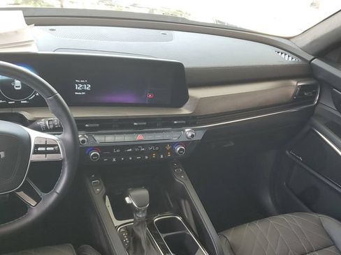 Certified 2025 Kia Telluride SX Prestige X-Line AWD/4WD image 13