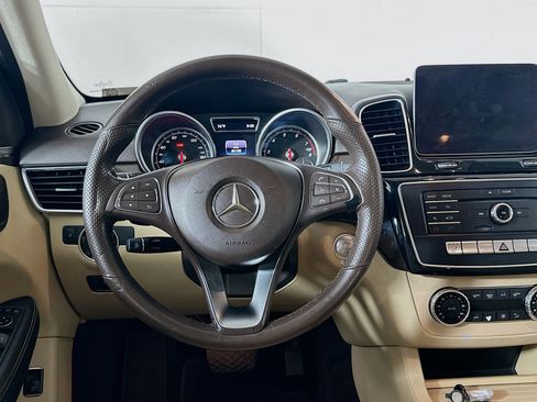 Used 2018 Mercedes-Benz GLE 350 4MATIC image 18