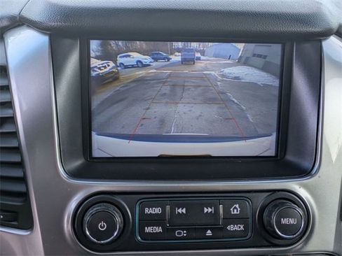 Certified 2020 Chevrolet Suburban LT w/ Luxury Package image 24