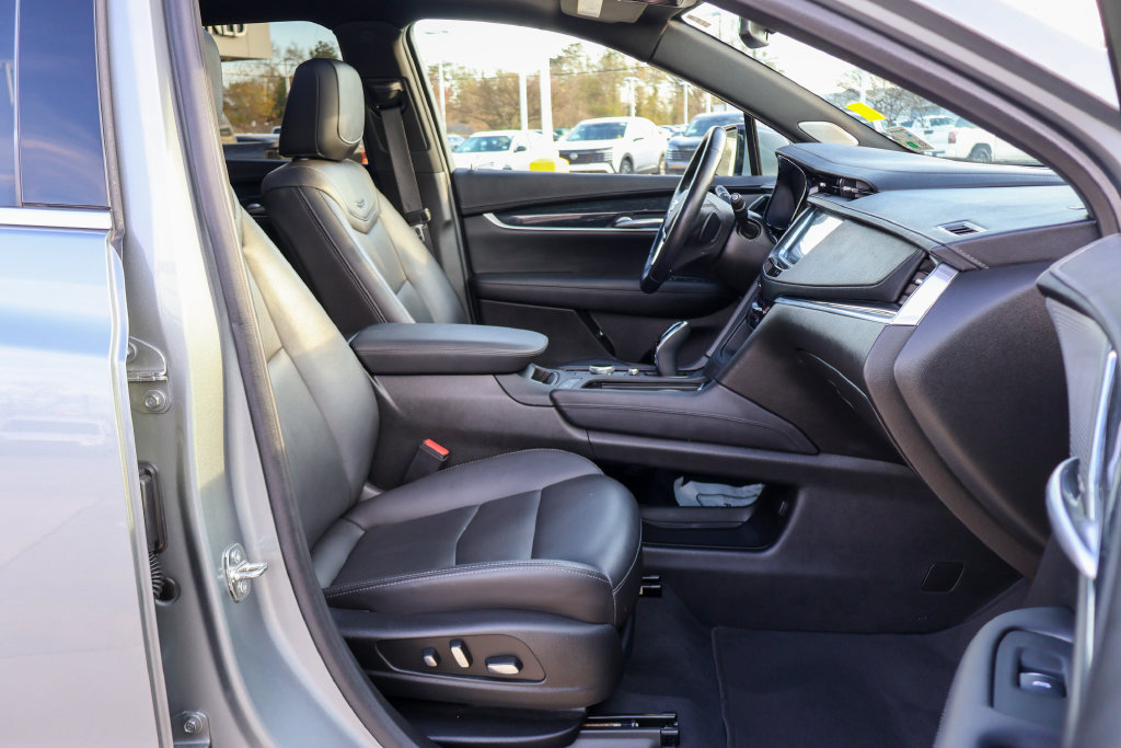 Used 2023 Cadillac XT5 Premium Luxury AWD/4WD image 8
