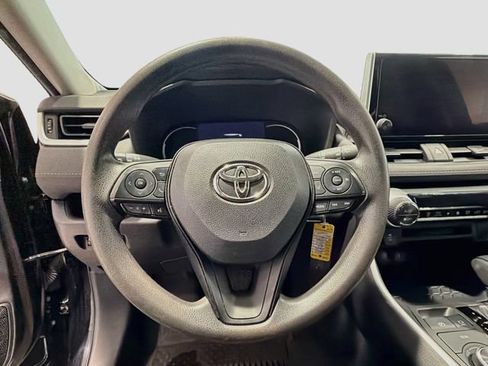 Certified 2023 Toyota RAV4 LE AWD/4WD image 9
