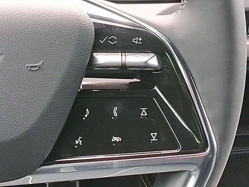 New 2026 Cadillac Vistiq Sport image 13