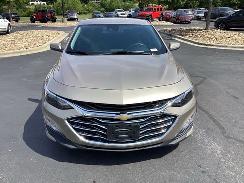 Used 2023 Chevrolet Malibu LT w/ Driver Confidence Package image 4