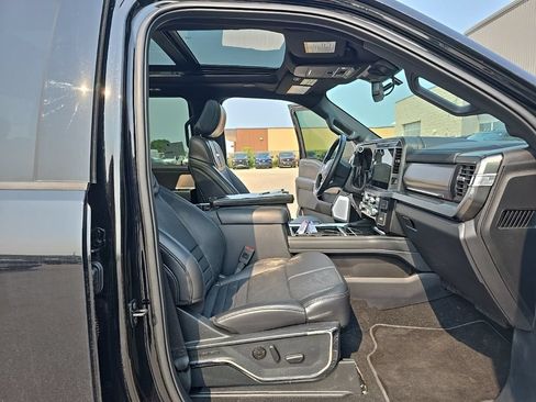 Used 2026 Ford F250 Platinum AWD/4WD image 15