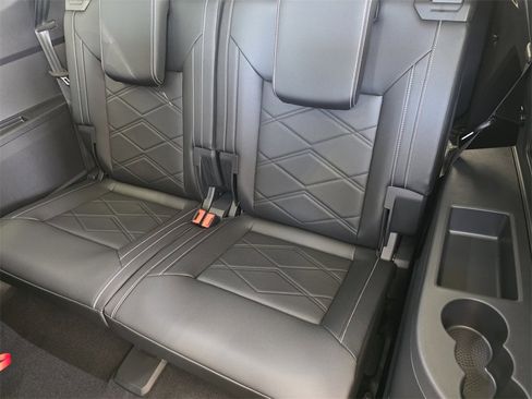 New 2026 Volkswagen Atlas SE image 20