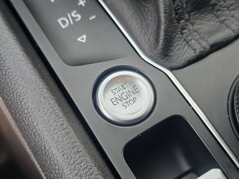 Used 2019 Volkswagen Atlas SE AWD/4WD image 34