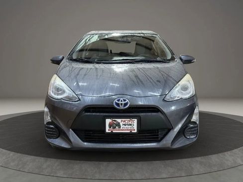 Used 2016 Toyota Prius C One image 5
