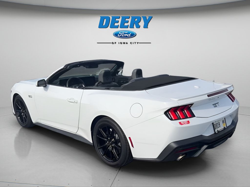 Used 2025 Ford Mustang GT Premium RWD image 6
