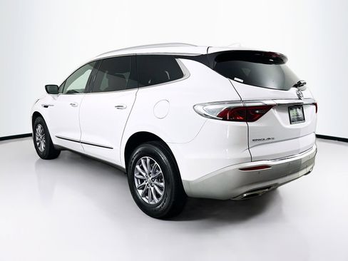 Used 2024 Buick Enclave Premium image 5