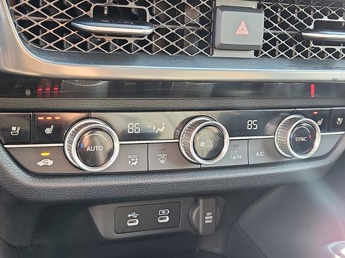 Used 2025 Acura ADX A-Spec image 16