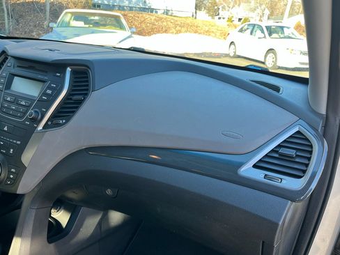 Used 2015 Hyundai Santa Fe Sport image 13