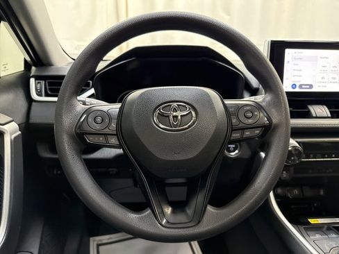 Used 2024 Toyota RAV4 XLE image 15
