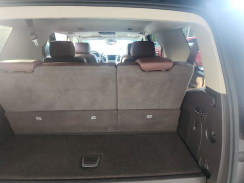 Used 2015 Chevrolet Tahoe LTZ AWD/4WD image 11