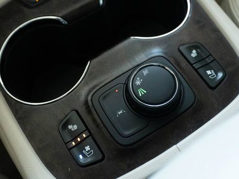 Used 2023 GMC Acadia Denali FWD image 35