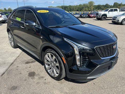Used 2021 Cadillac XT4 Premium Luxury w/ Sun And Sound Package AWD/4WD image 3