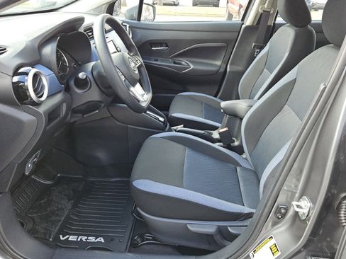 New 2025 Nissan Versa SV w/ Trunk Package image 3