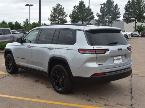 New 2026 Jeep Grand Cherokee L 4WD image 8