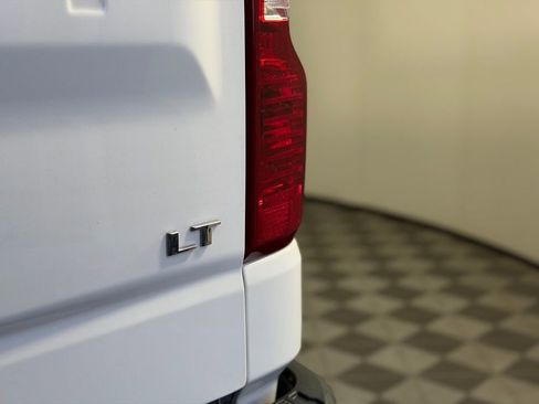 Used 2021 Chevrolet Silverado 1500 LT image 12