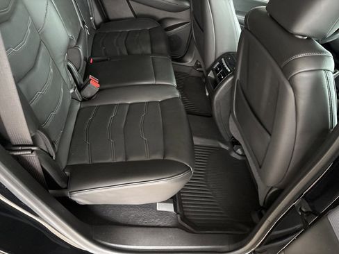 Used 2022 Cadillac XT5 Premium Luxury image 39