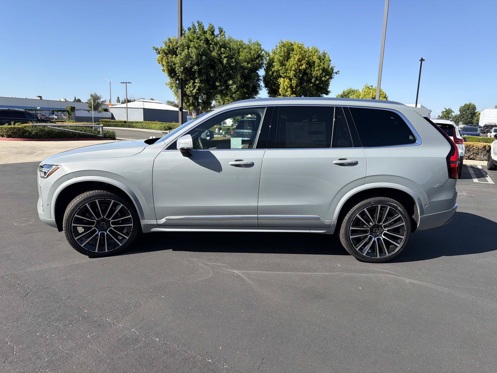 New 2027 Volvo XC90 B6 Plus AWD/4WD image 4